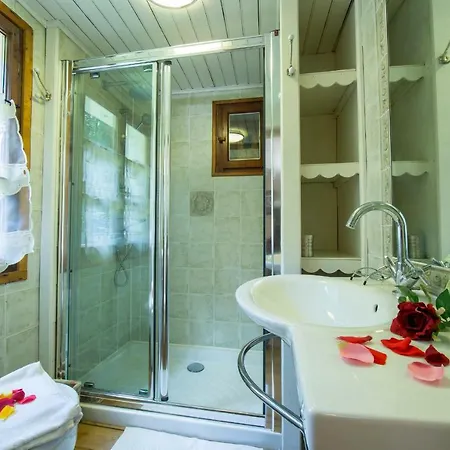 Domek alpejski Les Chosalets Chalet Sleeps 8 Chamonix