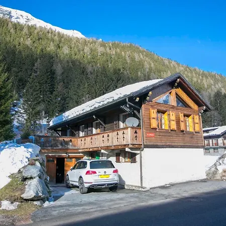 Domek alpejski Les Chosalets Chalet Sleeps 8